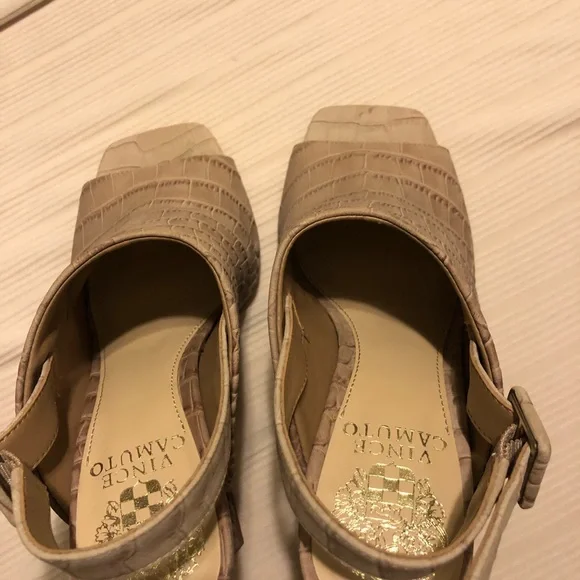 Cream Snakeskin Velvet Vince Camuto Heels - Picture 2 of 7